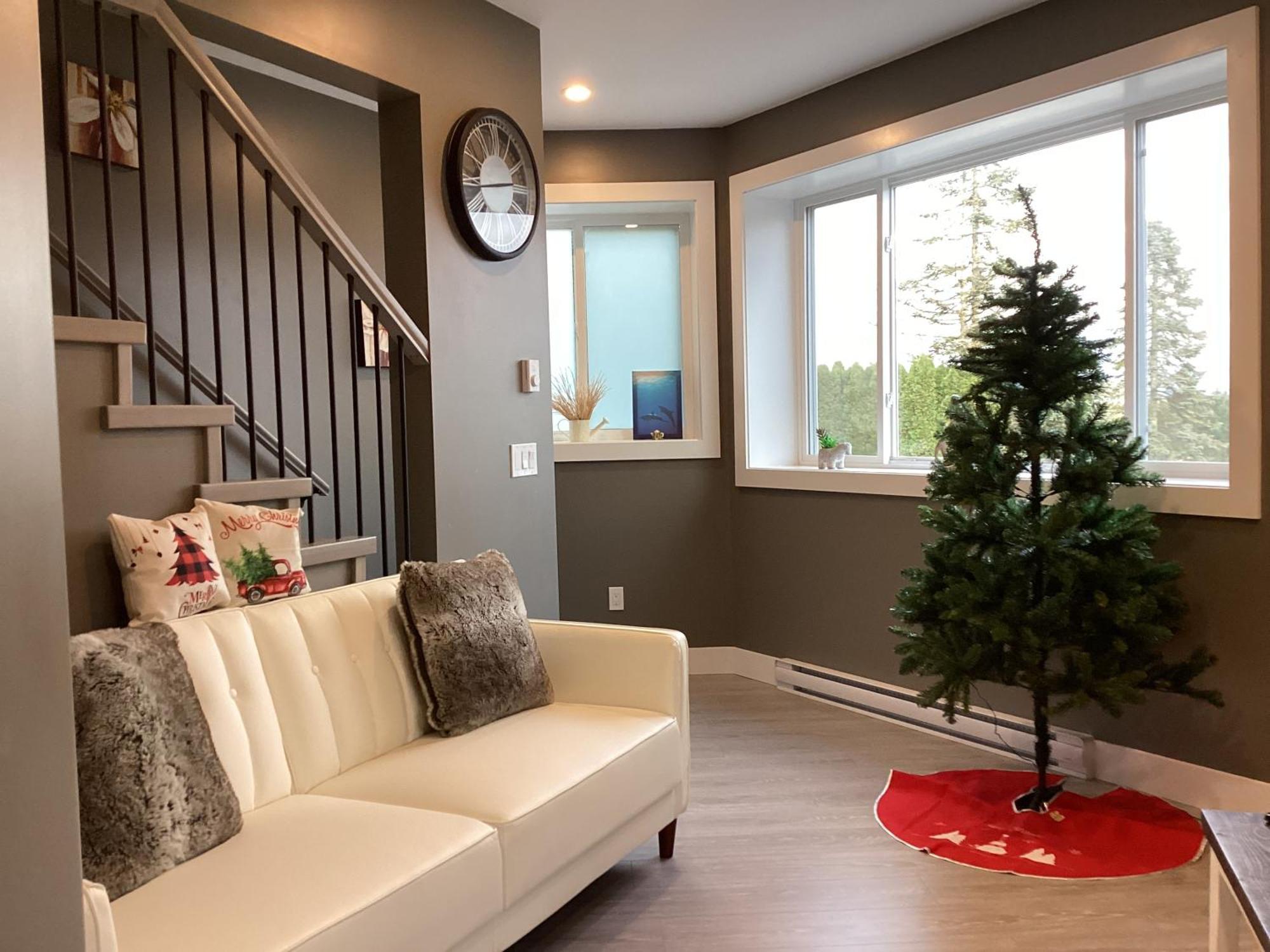 Mountain Retreat 3 Bedroom Garden House Near Heritage Park, Coliseum , Hwy 1, Fishing, Cultus Lake Чилиуак Екстериор снимка