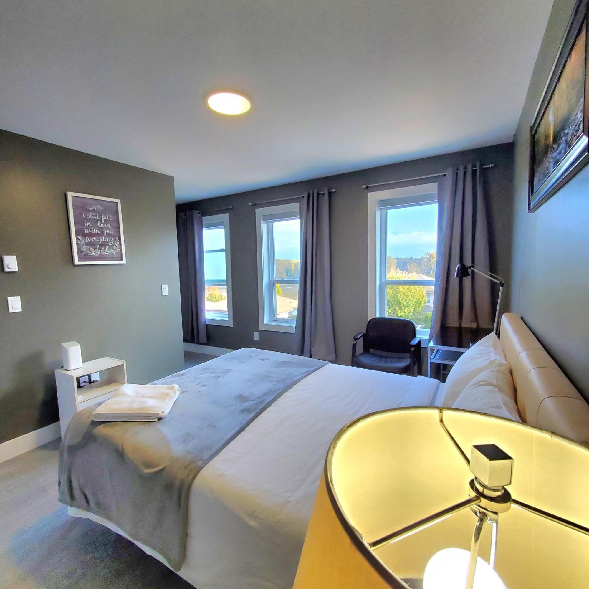Mountain Retreat 3 Bedroom Garden House Near Heritage Park, Coliseum , Hwy 1, Fishing, Cultus Lake Чилиуак Стая снимка